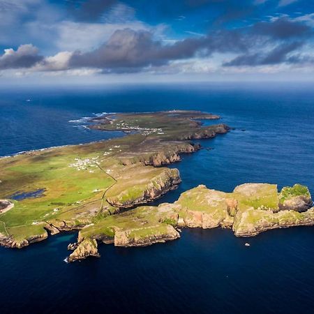 Ostan Oilean Thorai Tory Island Hotel West Town  Extérieur photo